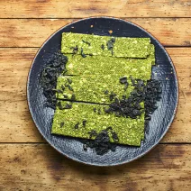 Domaći čips od kelpa i spiruline